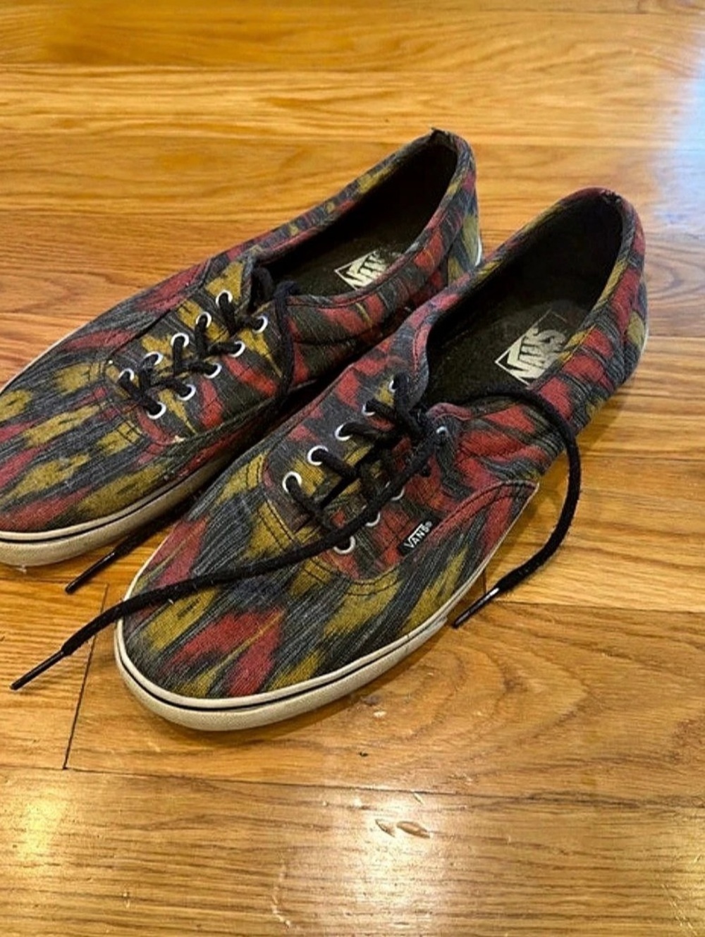 Vans Era Plaid Sneakers in Black & Red